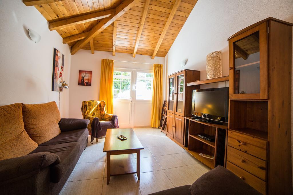 Bungalow Serenada 코라레호 외부 사진